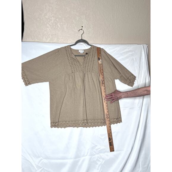 Tweeds womens size 1X top   beige linen blend eyelet boho chic, minimalist - Picture 3 of 6
